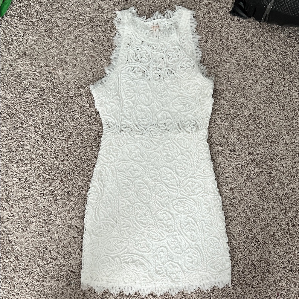 Elegant White Lace Dress